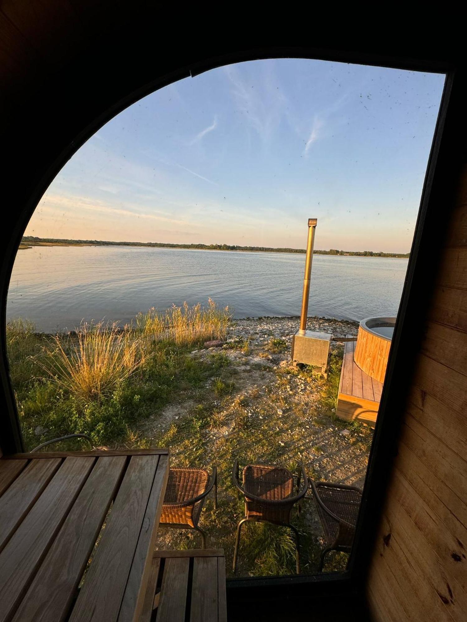 Lounaranna Harbour Accommodation Simisti Exterior photo